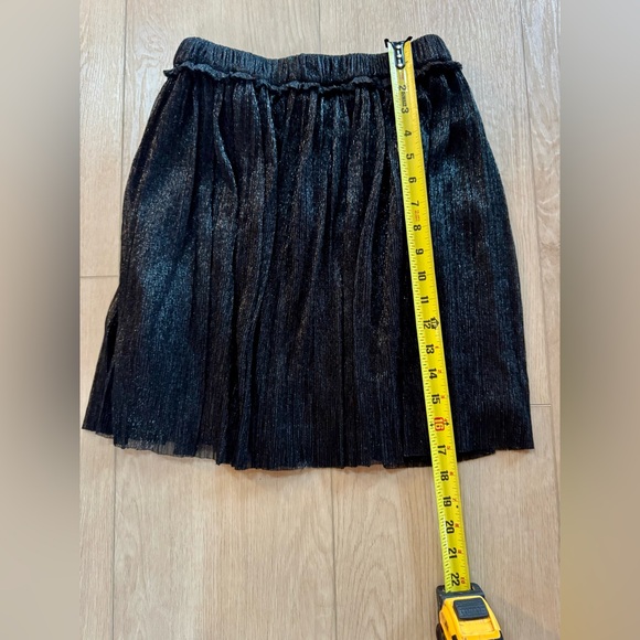Isabel Etoile Marant Women’s Black Metallic Pleated Skirt NWT - Picture 4 of 6